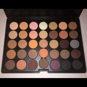 CROWN 35 Color Neutral Eyeshadow Palette